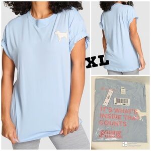 VS PINK NWT Limited Edition Icy Blue Santas Fav Cotton Short-Sleeve Tee